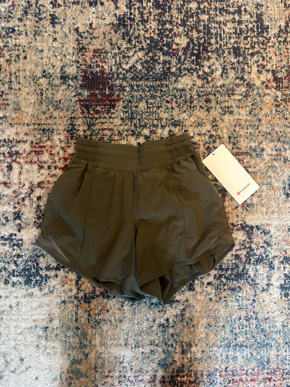 Lululemon Hotty Hot HR Short 4” Lined
